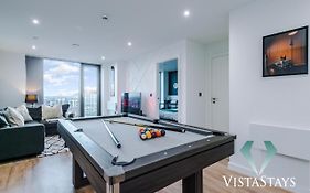 Modern 2 Bed Apartment In Manchester City Centre With Pool Table
